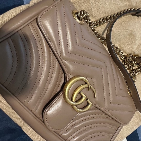 Gucci Marmont small shoulder/crossbody bag. Dusty pink leather - Picture 2 of 4